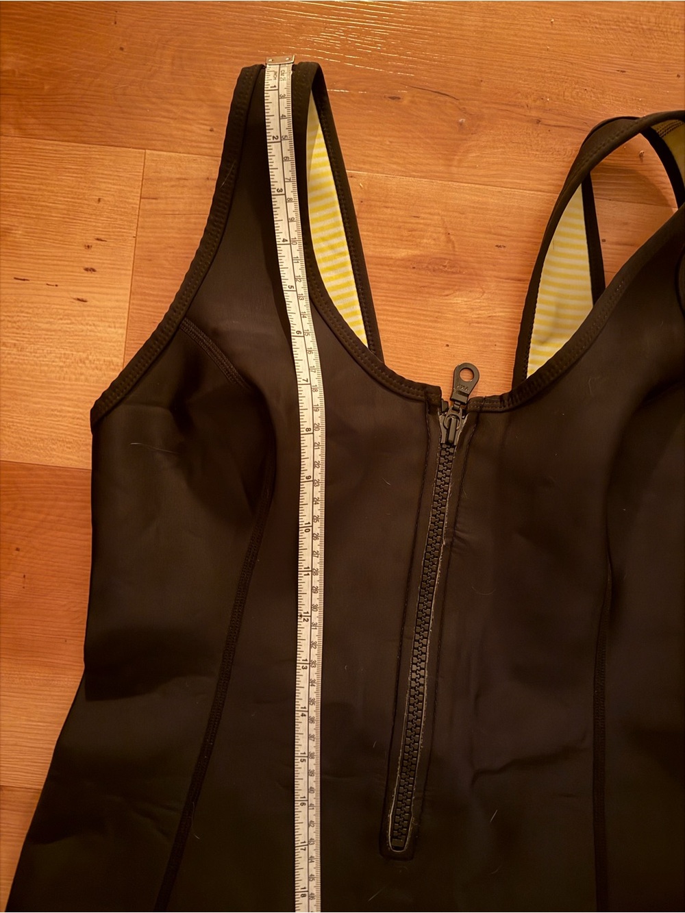 Duskii Neoprene Scoop Back Zip Front One Piece Swimsuit Women’s Large - Picture 9 of 10